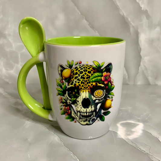 Two tone mug with spoon "fruit skull"